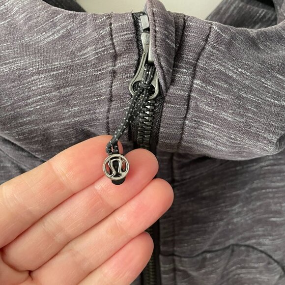 Lululemon Activewear Jacket Full Zip Hooded Stretch Thumbholes Gray Black 6 - Picture 7 of 9